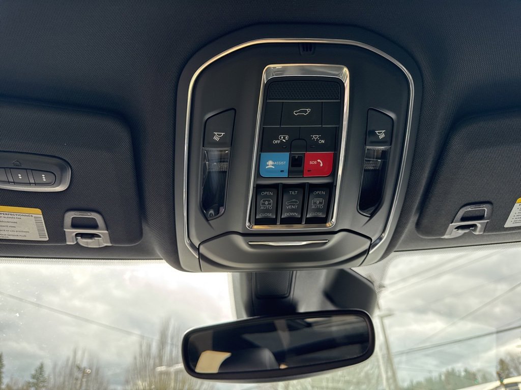 Used 2025 Jeep Grand Cherokee Limited 4xe w/ MOPAR Finishing Package image 34