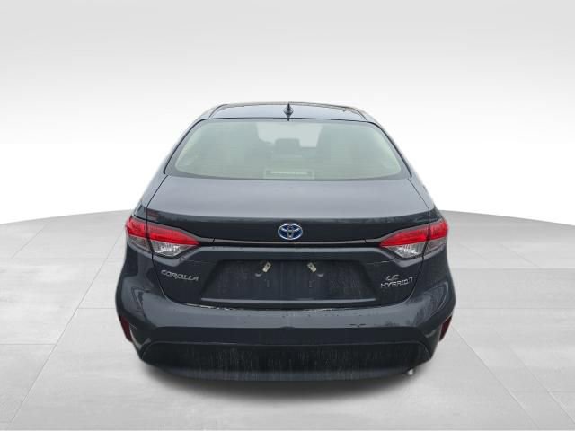Used 2024 Toyota Corolla LE image 4