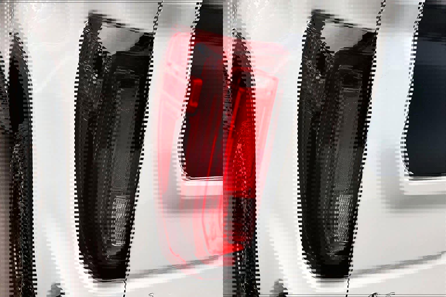 Used 2024 GMC Sierra 1500 AT4X w/ AT4X AEV Edition image 28