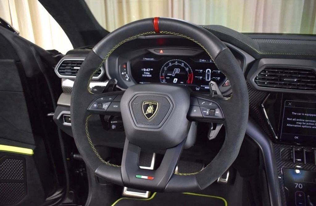 Used 2023 Lamborghini Urus Performante image 16