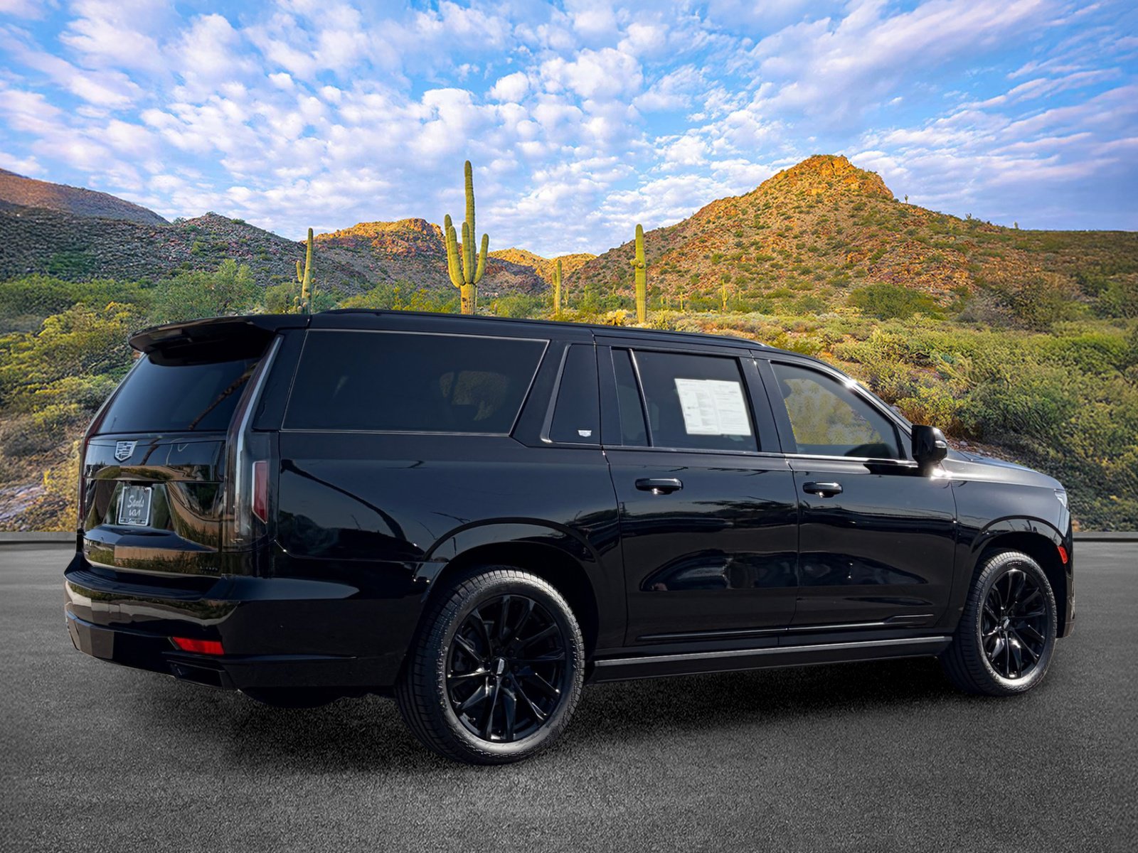 Used 2021 Cadillac Escalade ESV Sport Platinum AWD/4WD image 4