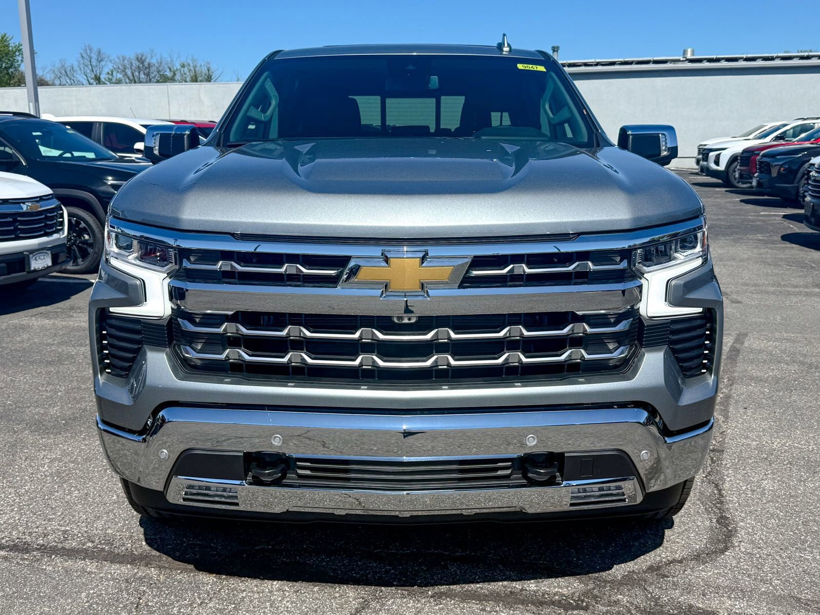 New 2026 Chevrolet Silverado 1500 LTZ w/ LTZ Premium Package AWD/4WD image 2