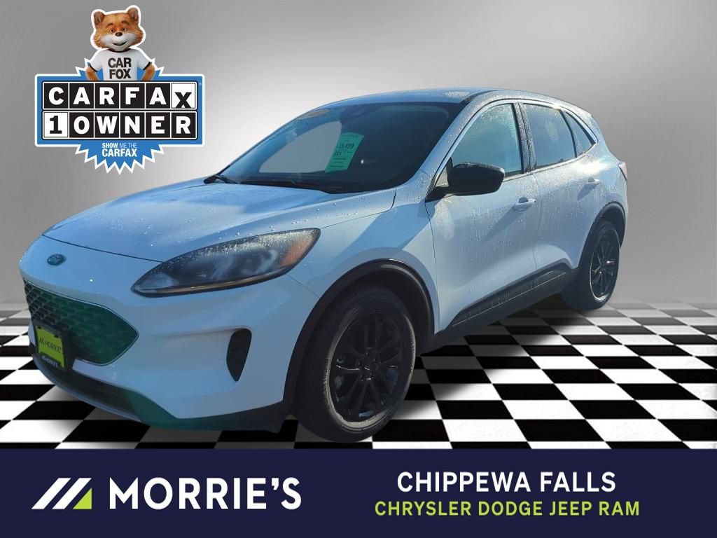 Used 2022 Ford Escape SE image 1