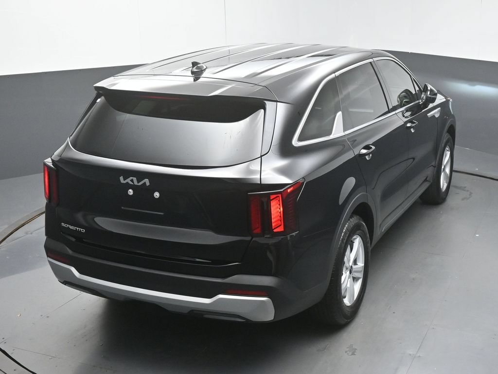 Used 2026 Kia Sorento LX FWD image 45