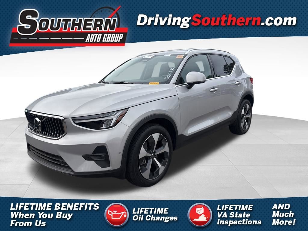 Used 2025 Volvo XC40 B5 Plus