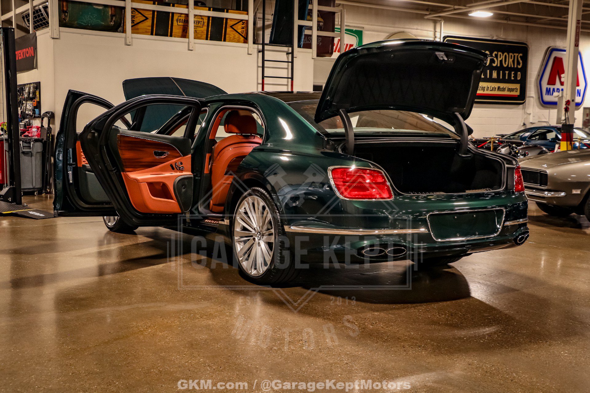 Used 2023 Bentley Flying Spur Azure AWD/4WD image 72