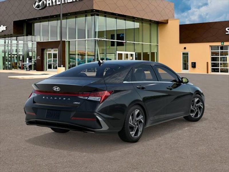 New 2026 Hyundai Elantra Limited FWD image 4