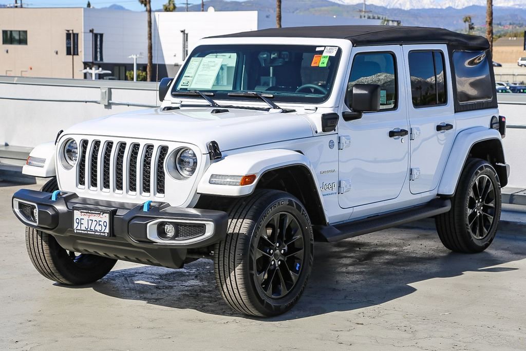 Used 2023 Jeep Wrangler Unlimited Sahara image 4