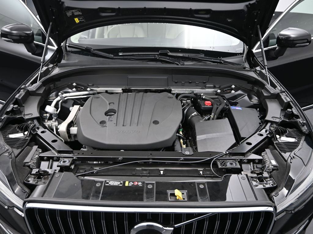 Used 2022 Volvo XC60 B5 Inscription w/ Advanced Package image 16