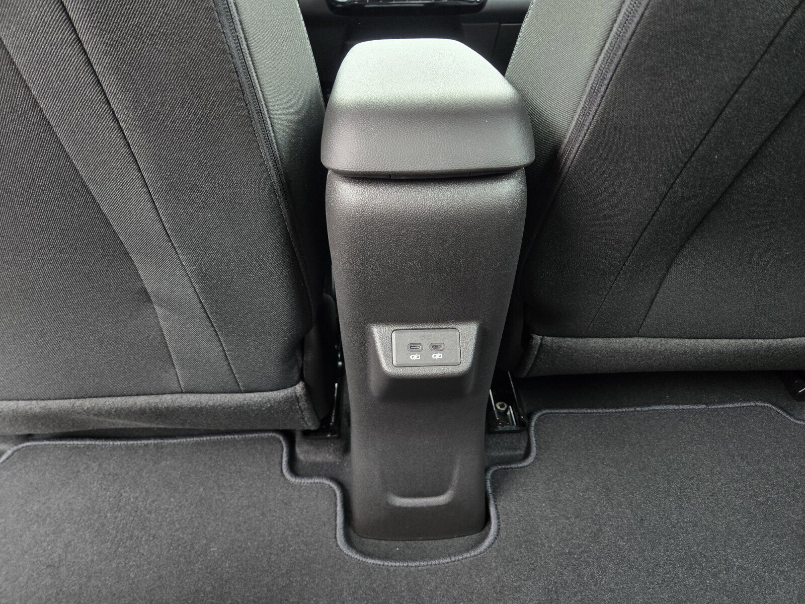 New 2027 Chevrolet Bolt LT w/ Comfort Package image 10