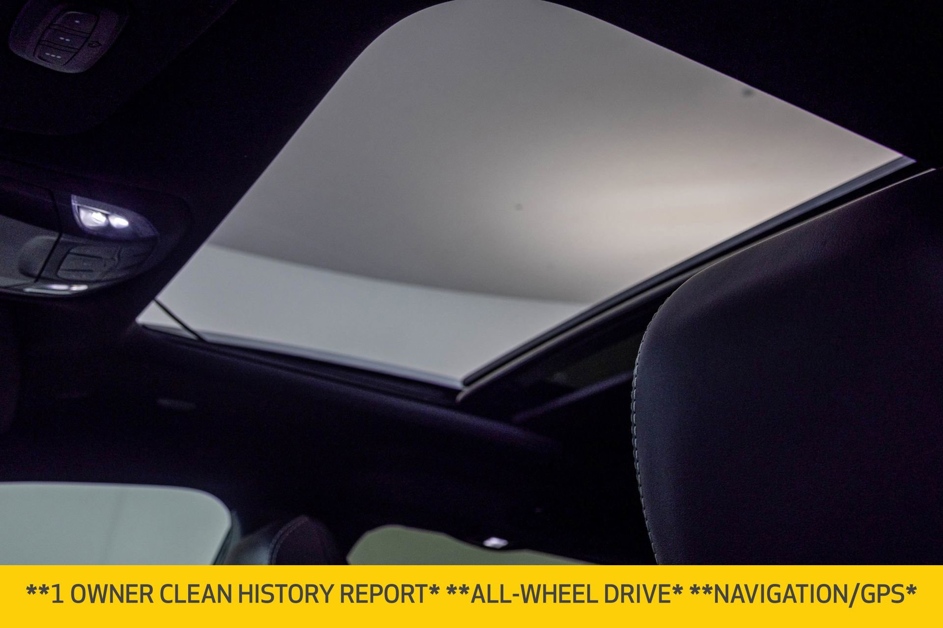 Used 2023 Chrysler Pacifica Limited w/ Uconnect Theater Family Group image 7