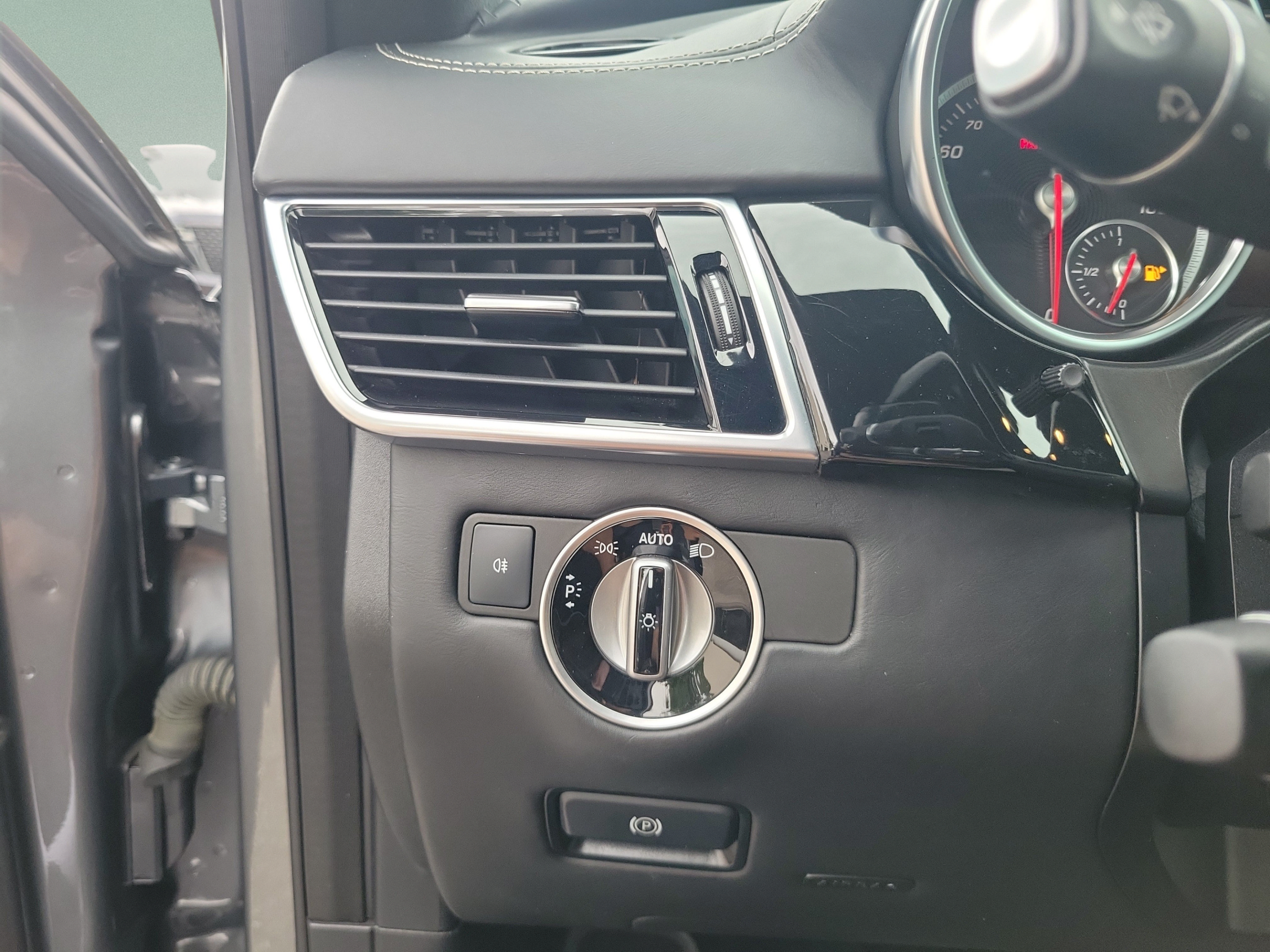 Used 2019 Mercedes-Benz GLS 550 4MATIC image 16