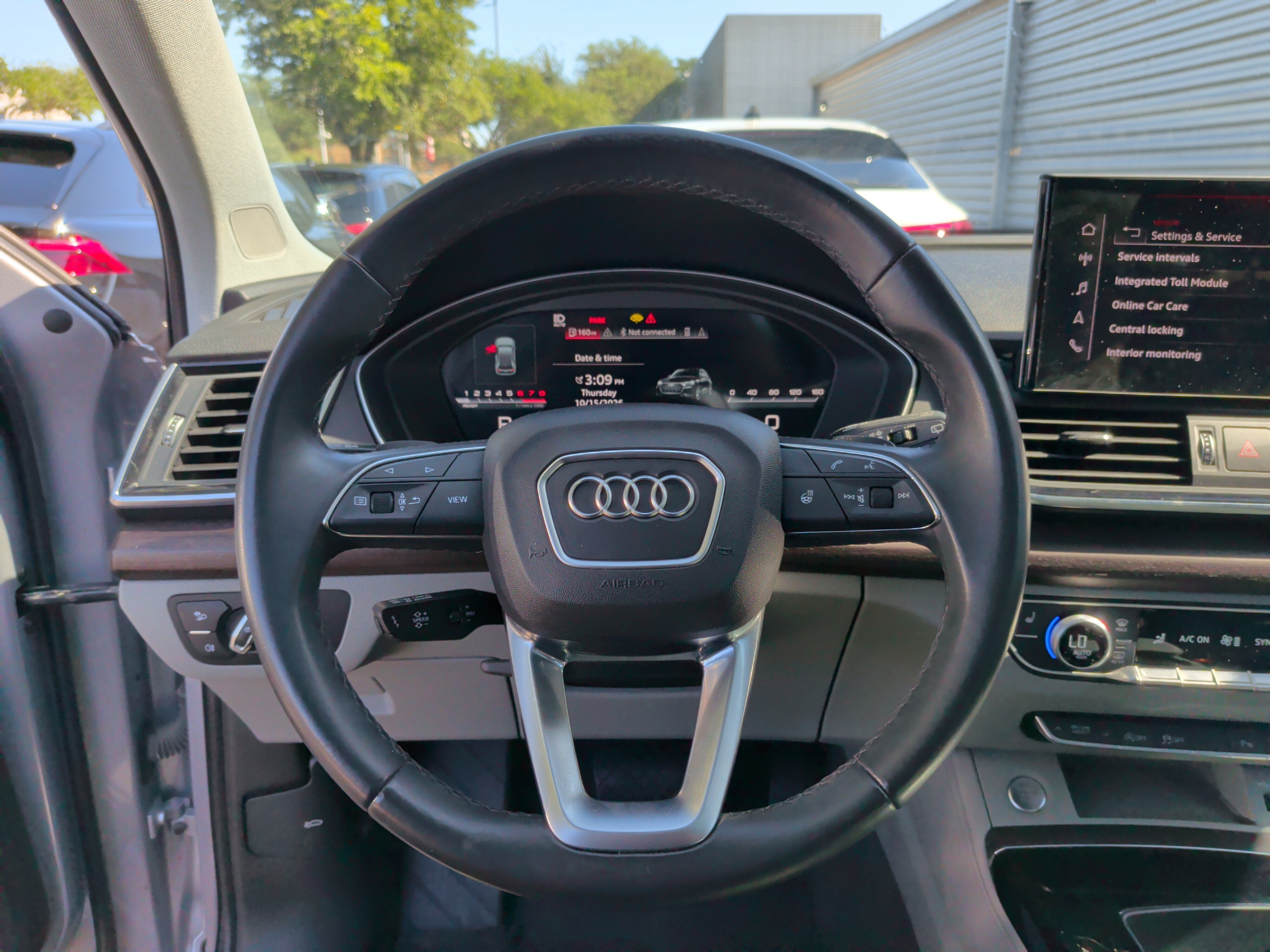 Used 2023 Audi Q5 2.0T Premium Plus w/ Premium Plus Package AWD/4WD image 17