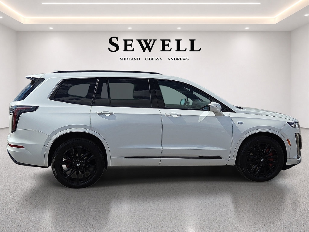 Certified 2024 Cadillac XT6 Sport w/ LPO, ONYX Package AWD/4WD image 6