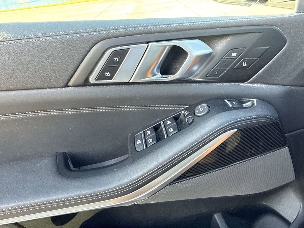 Used 2023 BMW X5 M50i w/ Climate Comfort Package AWD/4WD image 29