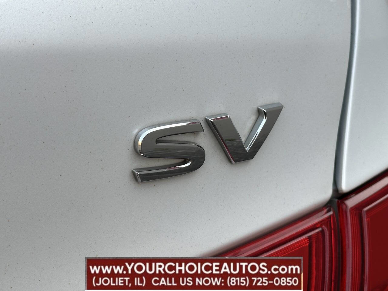 Used 2017 Nissan Sentra SV w/ Style Package image 6