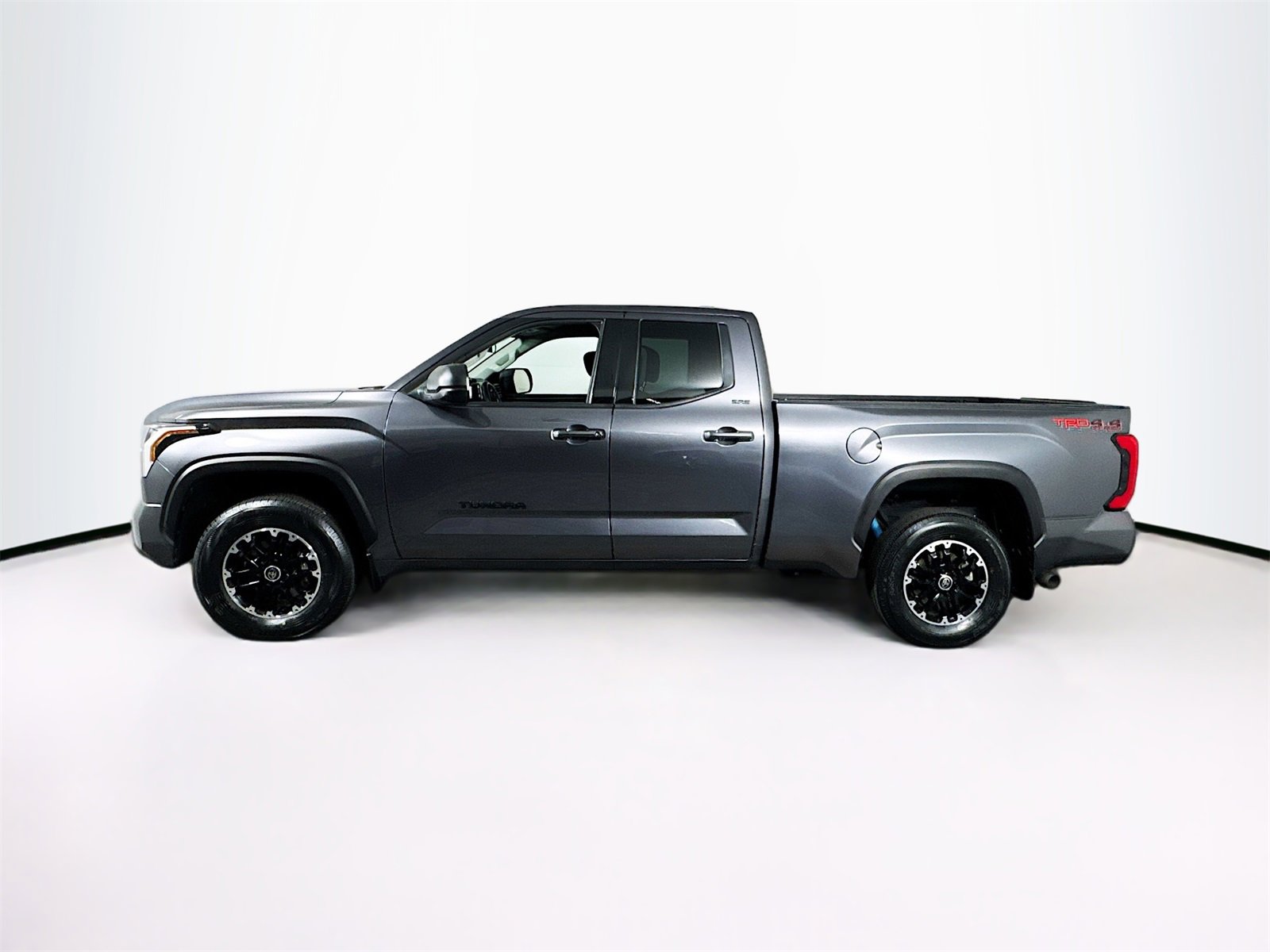 Used 2023 Toyota Tundra SR5 image 4