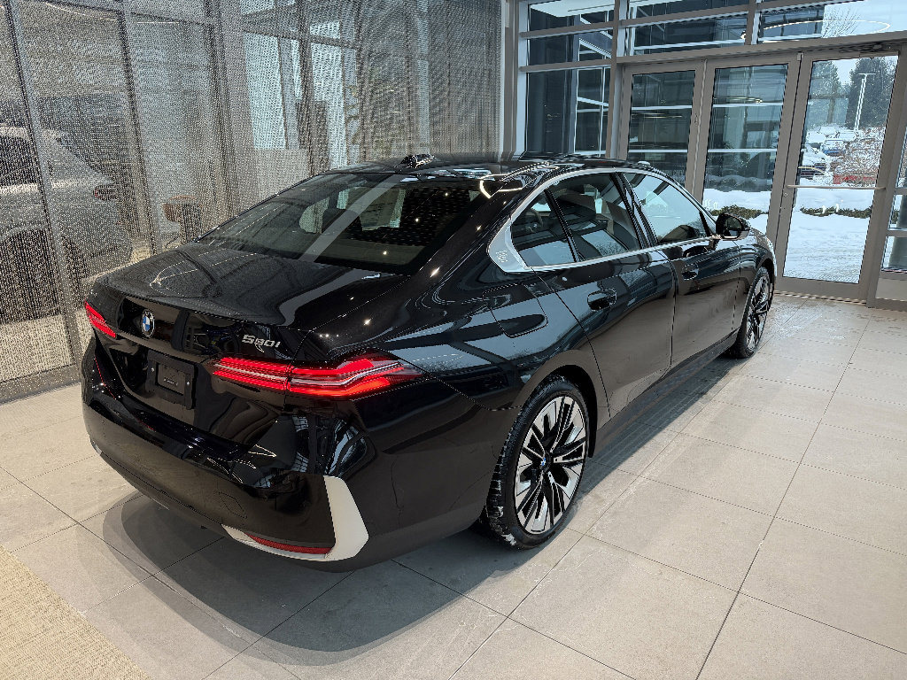 New 2026 BMW 530i xDrive w/ Premium Package AWD/4WD image 6