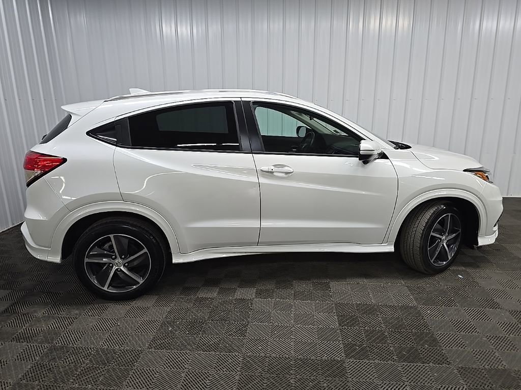 Used 2019 Honda HR-V Touring image 2