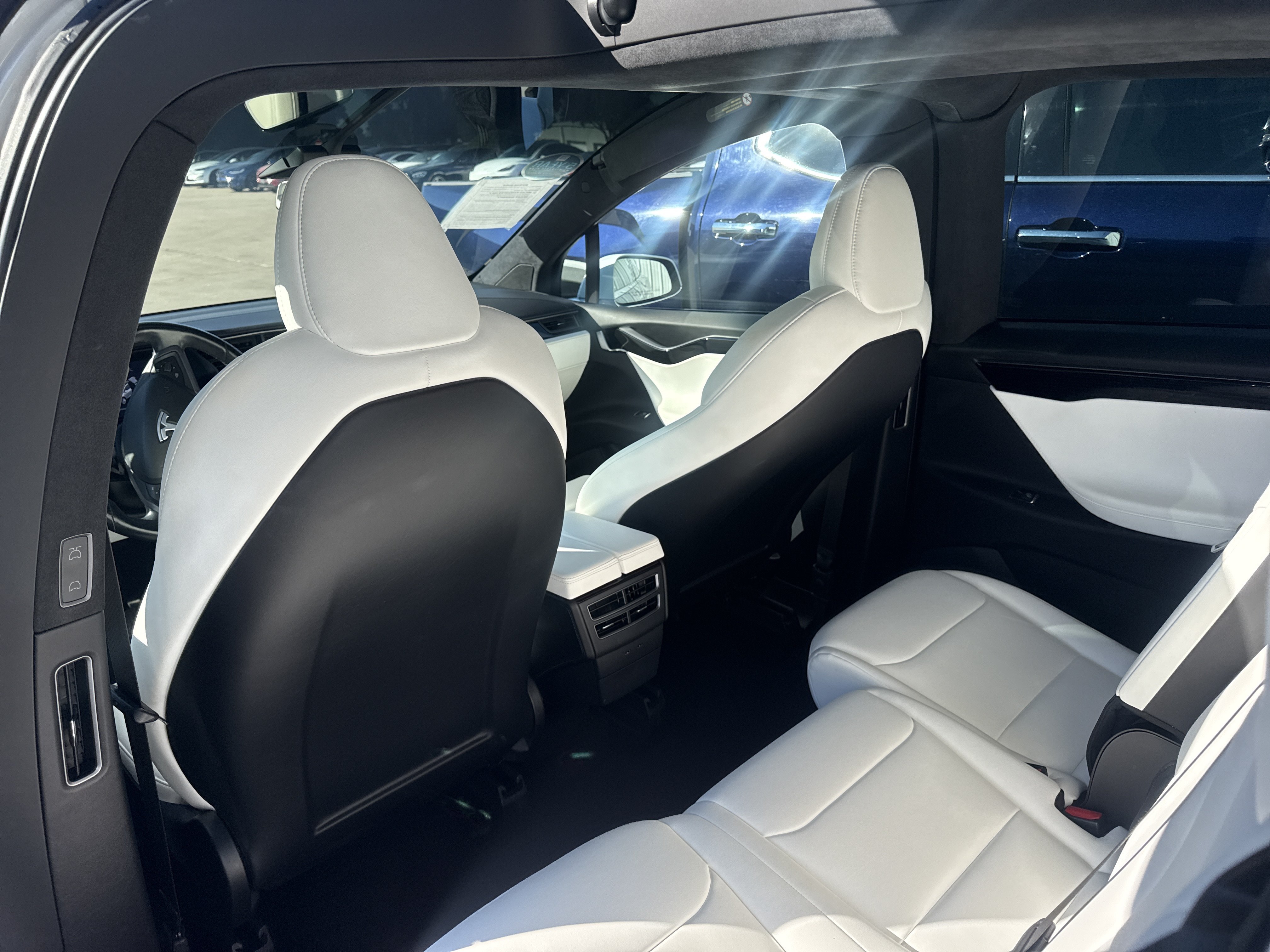 Used 2021 Tesla Model X Long Range AWD/4WD image 4