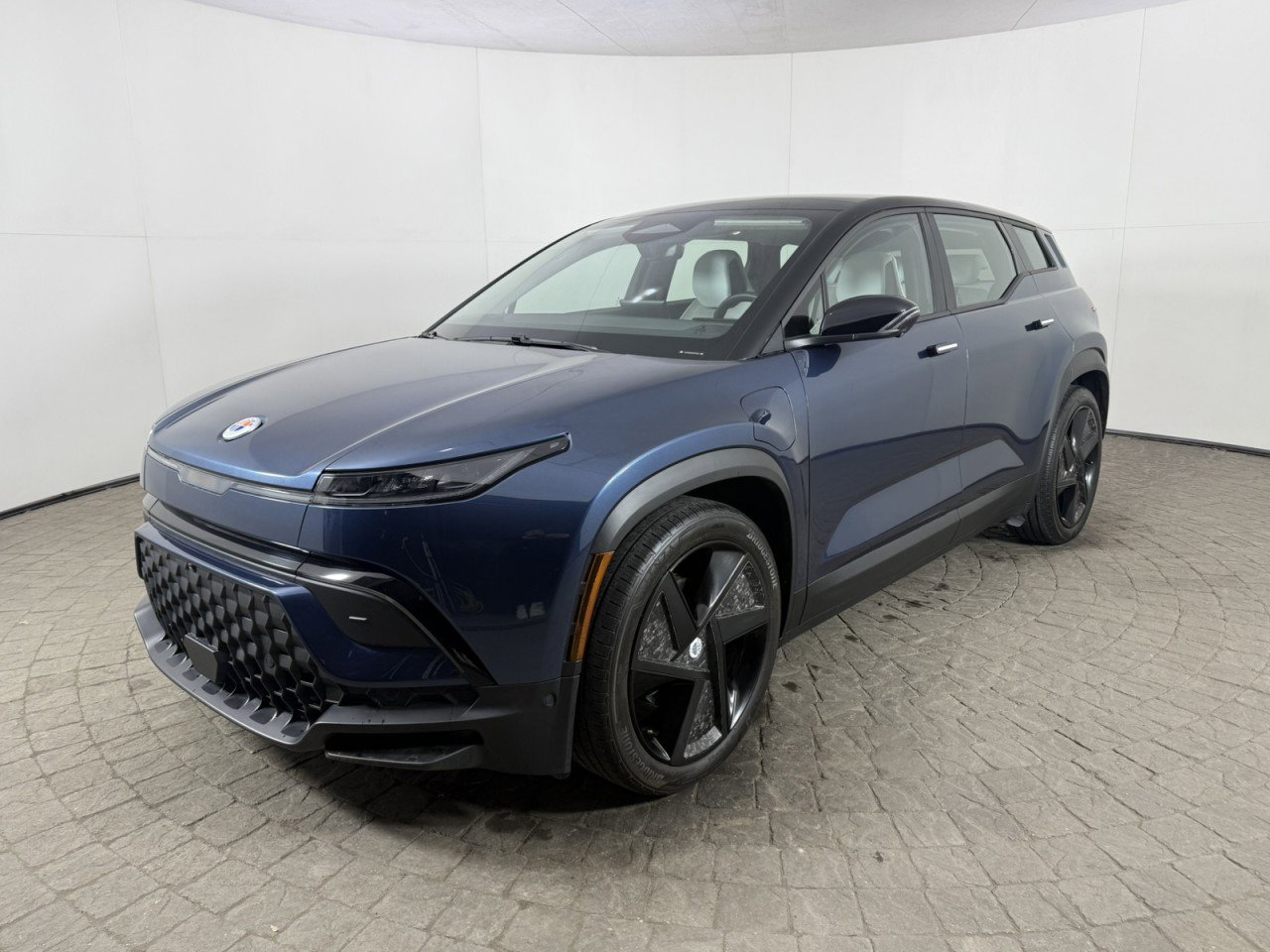 Used 2023 Fisker Ocean Extreme AWD/4WD image 3