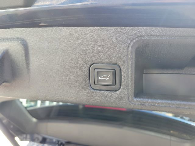 Used 2019 GMC Terrain SLT w/ Preferred Package AWD/4WD image 8