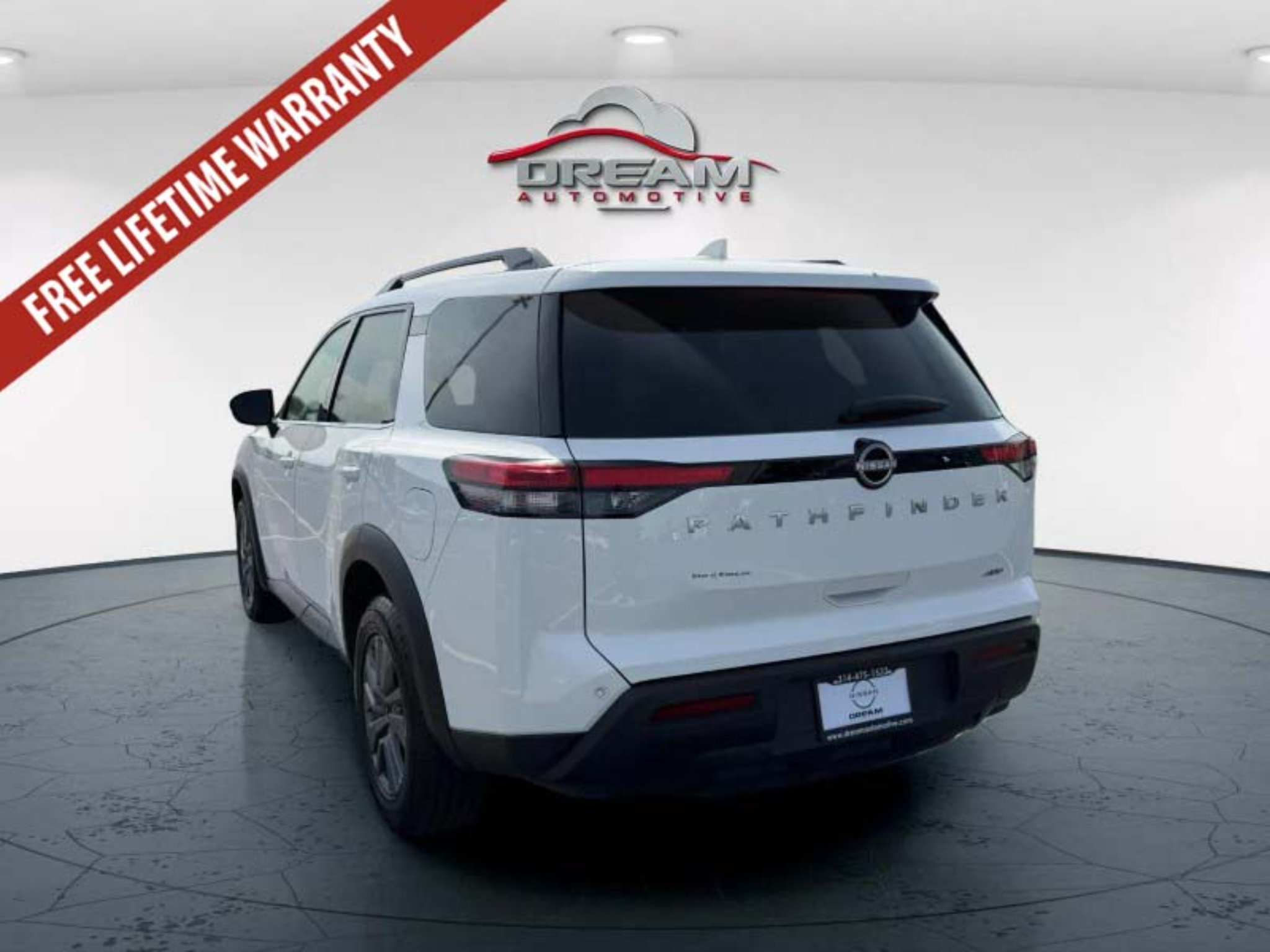 Used 2025 Nissan Pathfinder SV AWD/4WD image 6