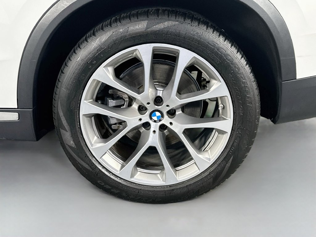 Used 2022 BMW X5 sDrive40i w/ Premium Package RWD image 35