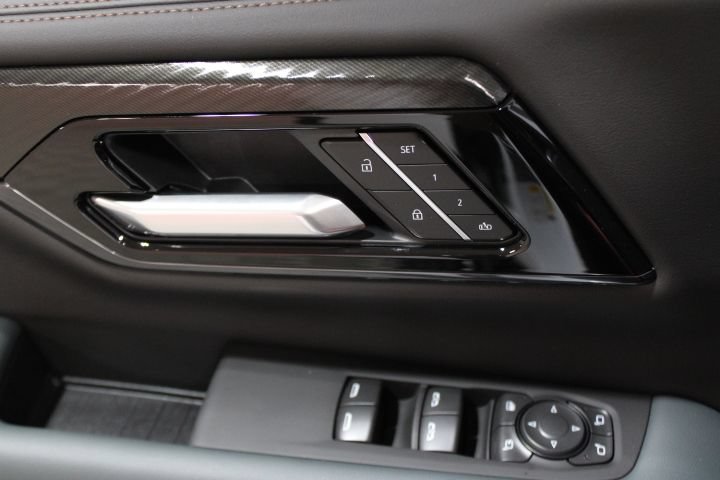 New 2026 GMC Yukon XL AT4 w/ AT4 Premium Plus Package AWD/4WD image 20