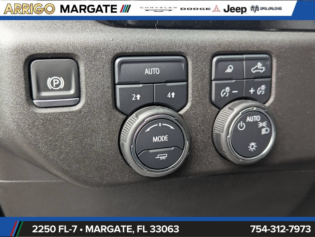 Used 2024 Chevrolet Silverado 1500 LT w/ Safety Package AWD/4WD image 13