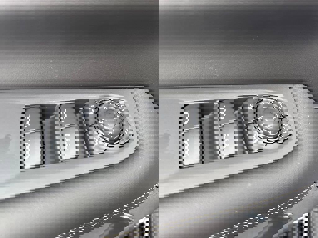 New 2026 GMC Yukon XL Elevation image 17