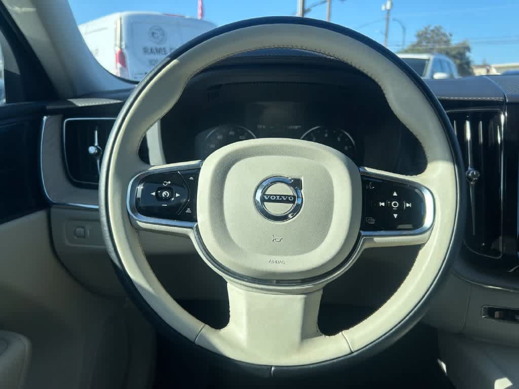 Used 2021 Volvo XC60 T5 Inscription w/ Advanced Package FWD image 16
