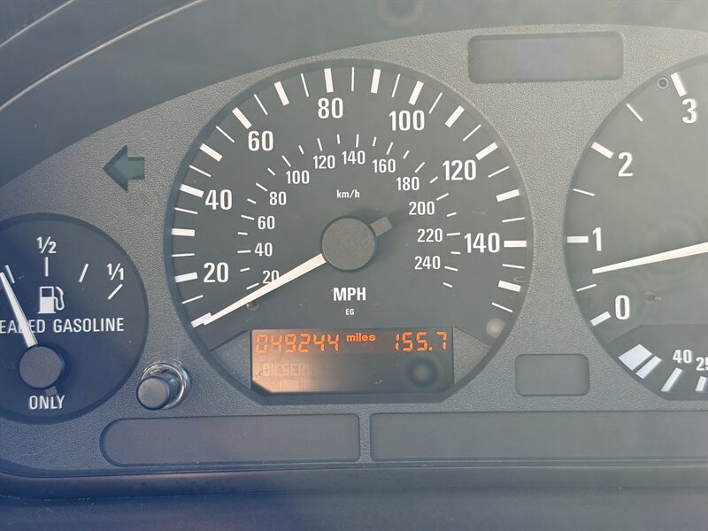Used 1999 BMW 328i Convertible RWD image 12
