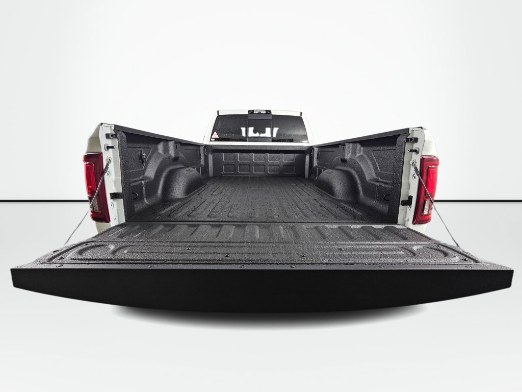 New 2026 RAM 3500 Tradesman AWD/4WD image 17