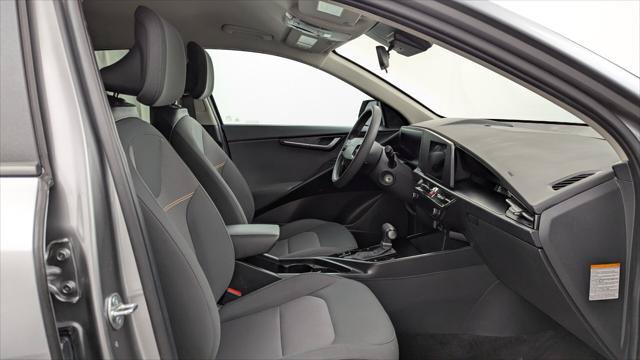 Used 2025 Kia Niro LX FWD image 19