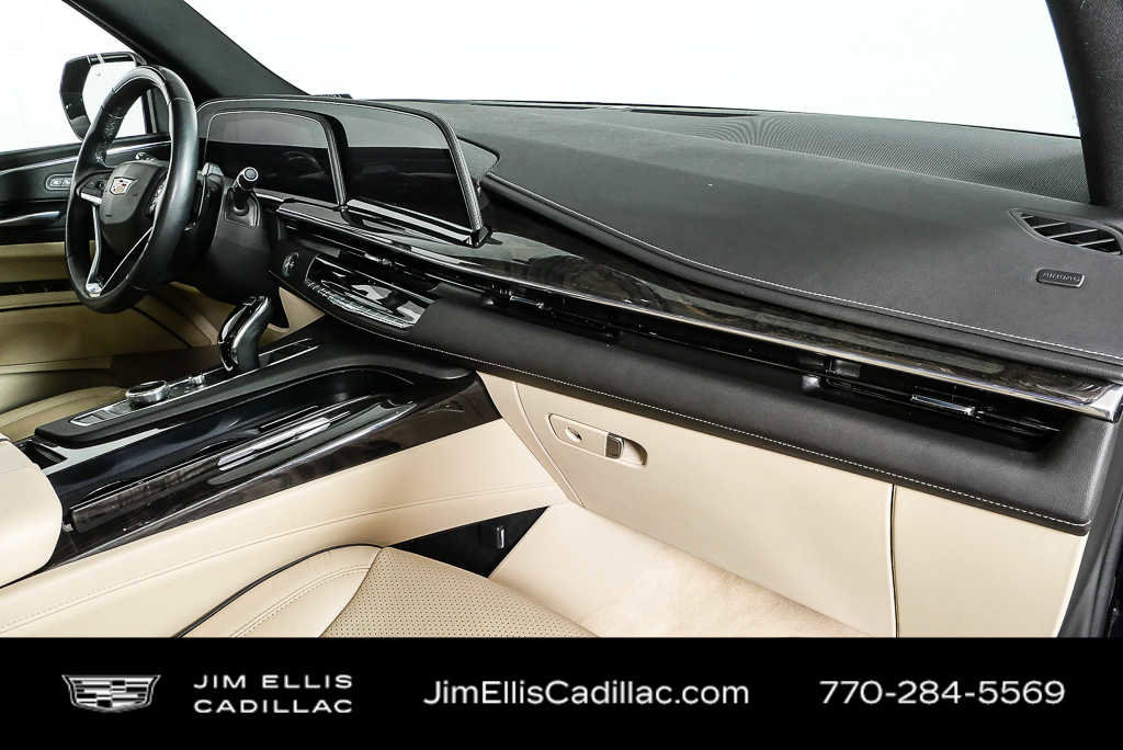 Used 2024 Cadillac Escalade Premium Luxury image 25