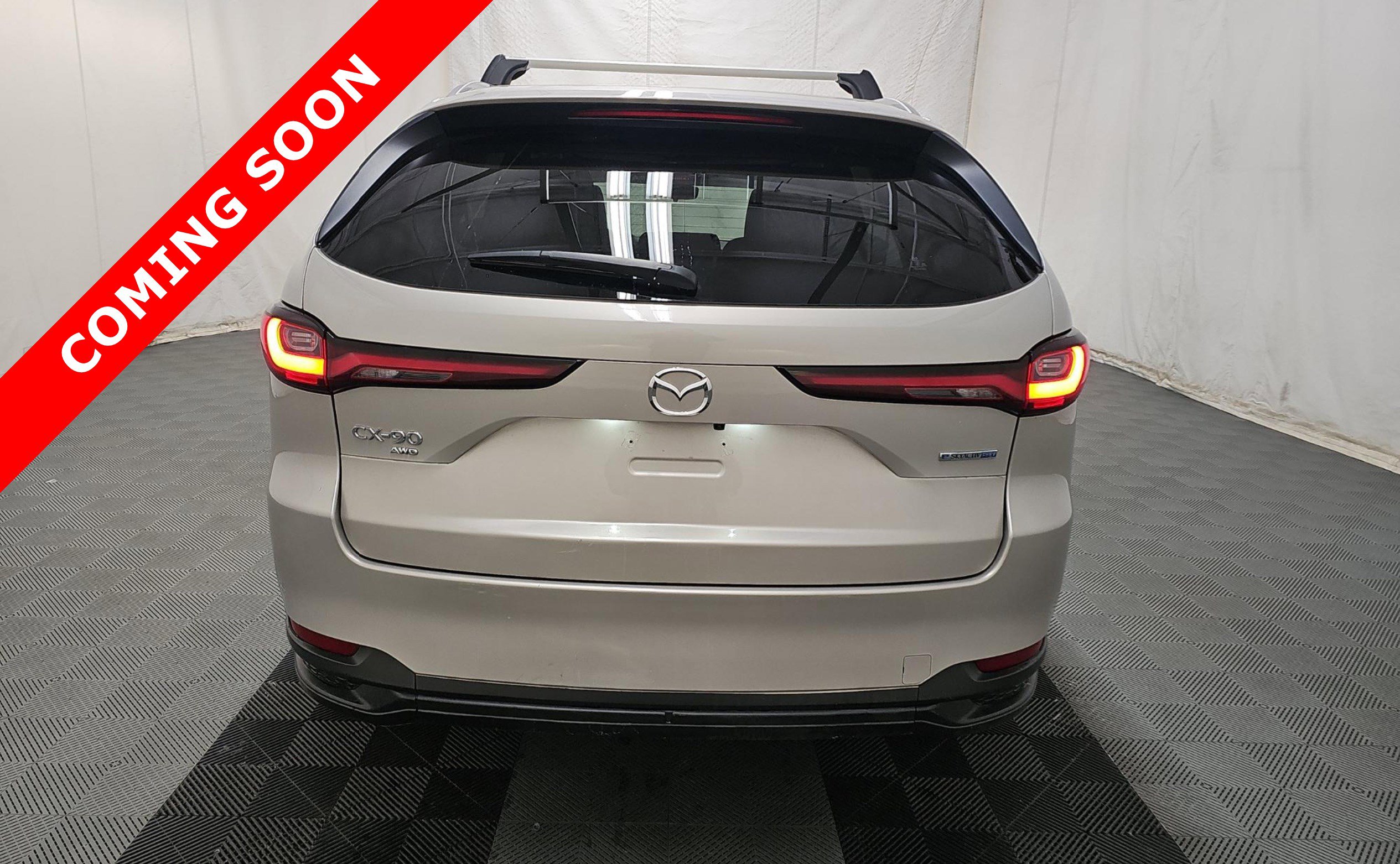 Used 2024 MAZDA CX-90 Plug-In Hybrid w/ Preferred AWD/4WD image 4