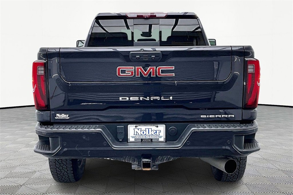 Used 2024 GMC Sierra 2500 Denali w/ Technology Package image 4