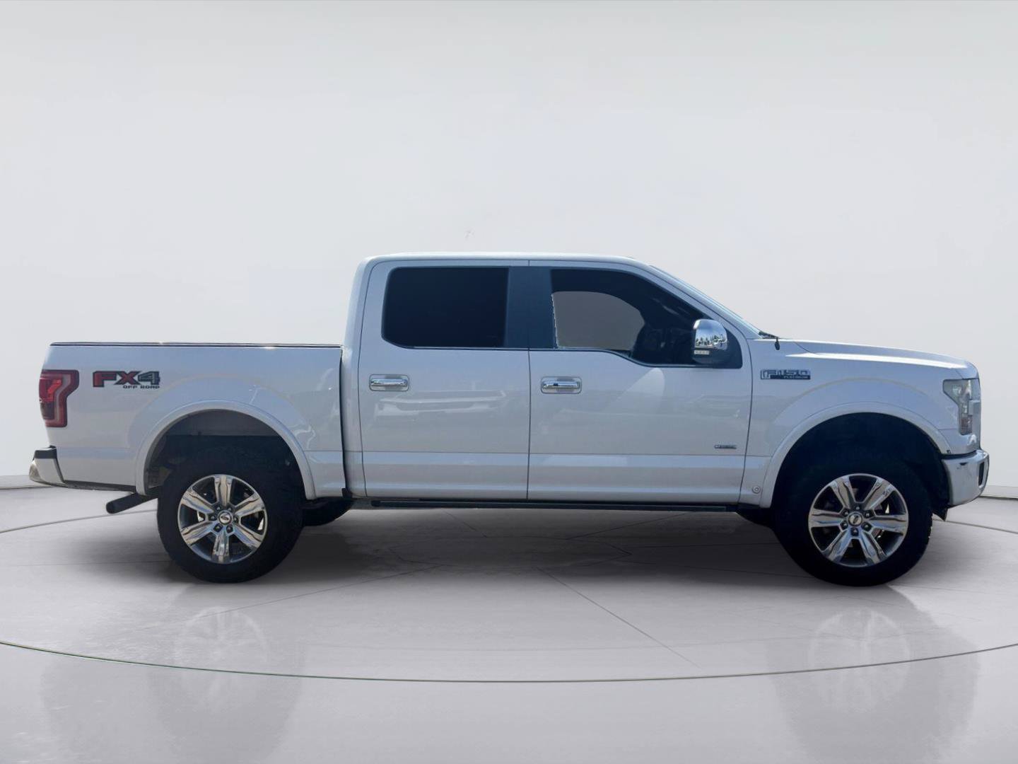 Used 2015 Ford F150 Platinum w/ Equipment Group 701A Luxury AWD/4WD image 2