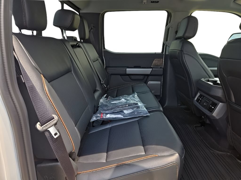 New 2026 Ford F350 Lariat w/ Lariat Premium Package AWD/4WD image 24