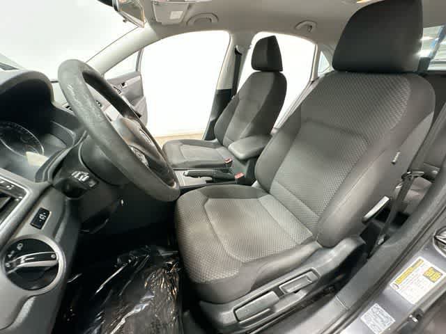 Used 2014 Volkswagen Passat 1.8T S FWD image 11