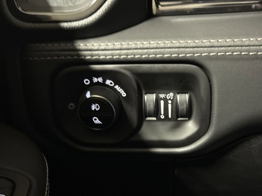 New 2026 RAM 2500 Limited image 24