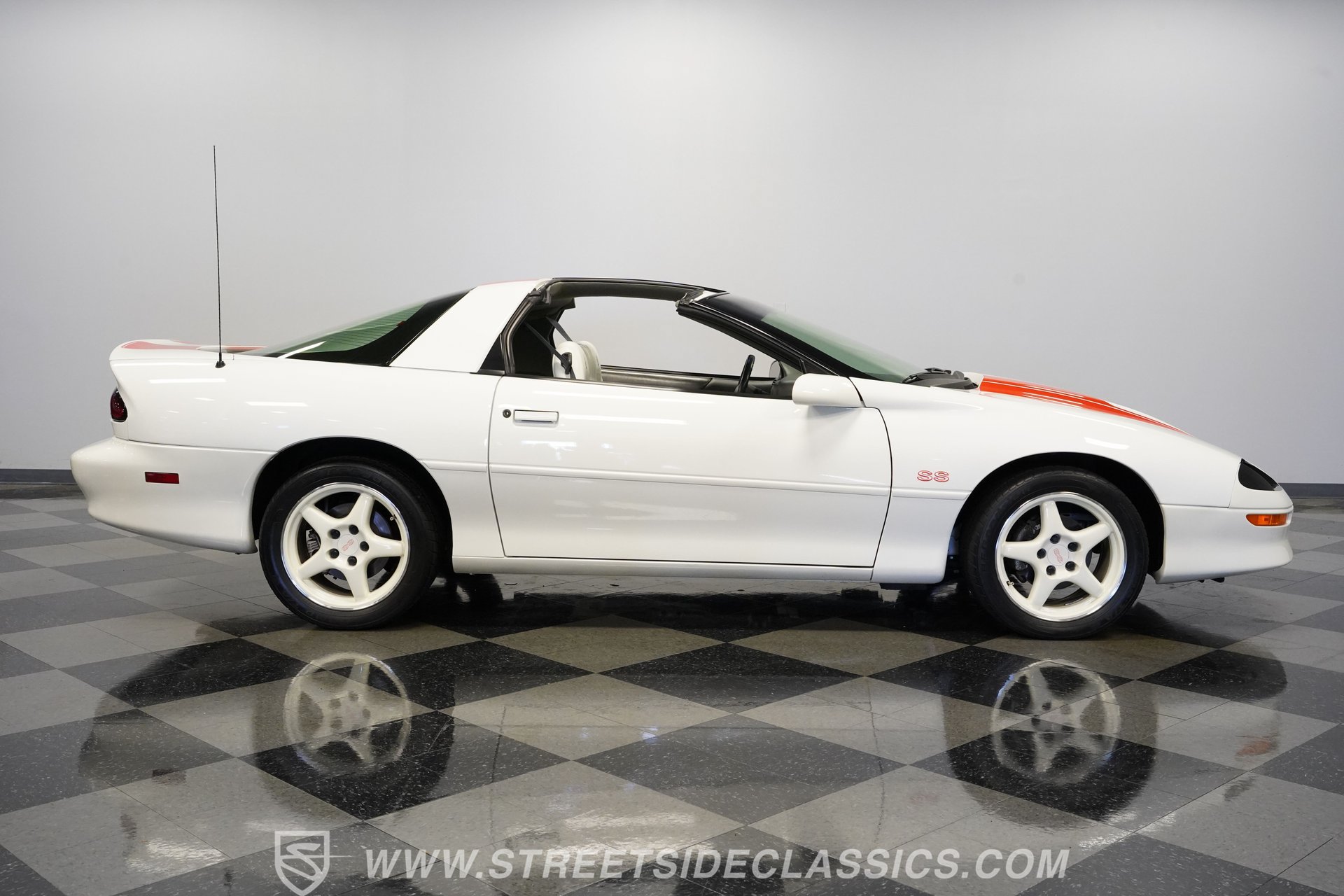 Used 1997 Chevrolet Camaro SS w/ SS Alteration Pkg RWD image 15