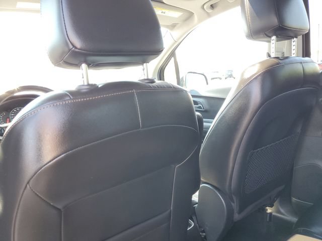 Used 2018 Chevrolet Trax Premier FWD image 33