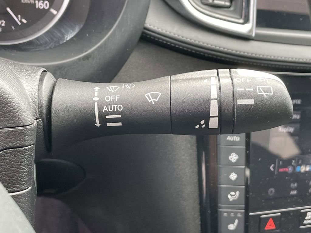 Used 2025 INFINITI QX55 Essential image 25