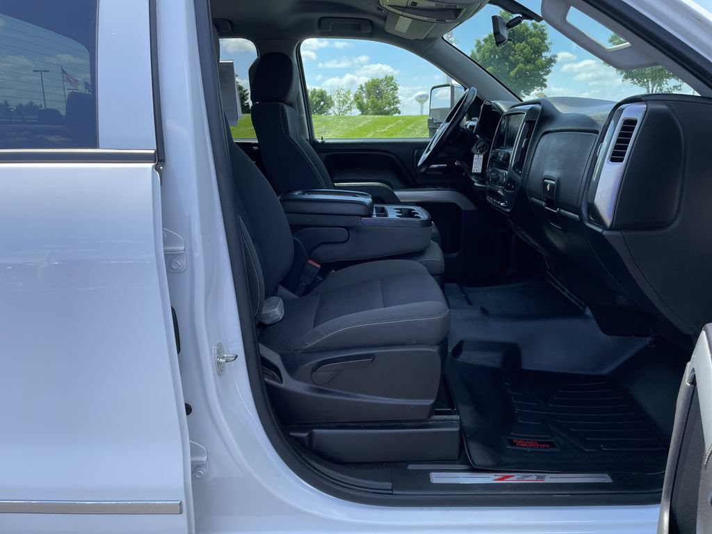 Used 2015 Chevrolet Silverado 1500 LT w/ Custom Sport Edition AWD/4WD image 23