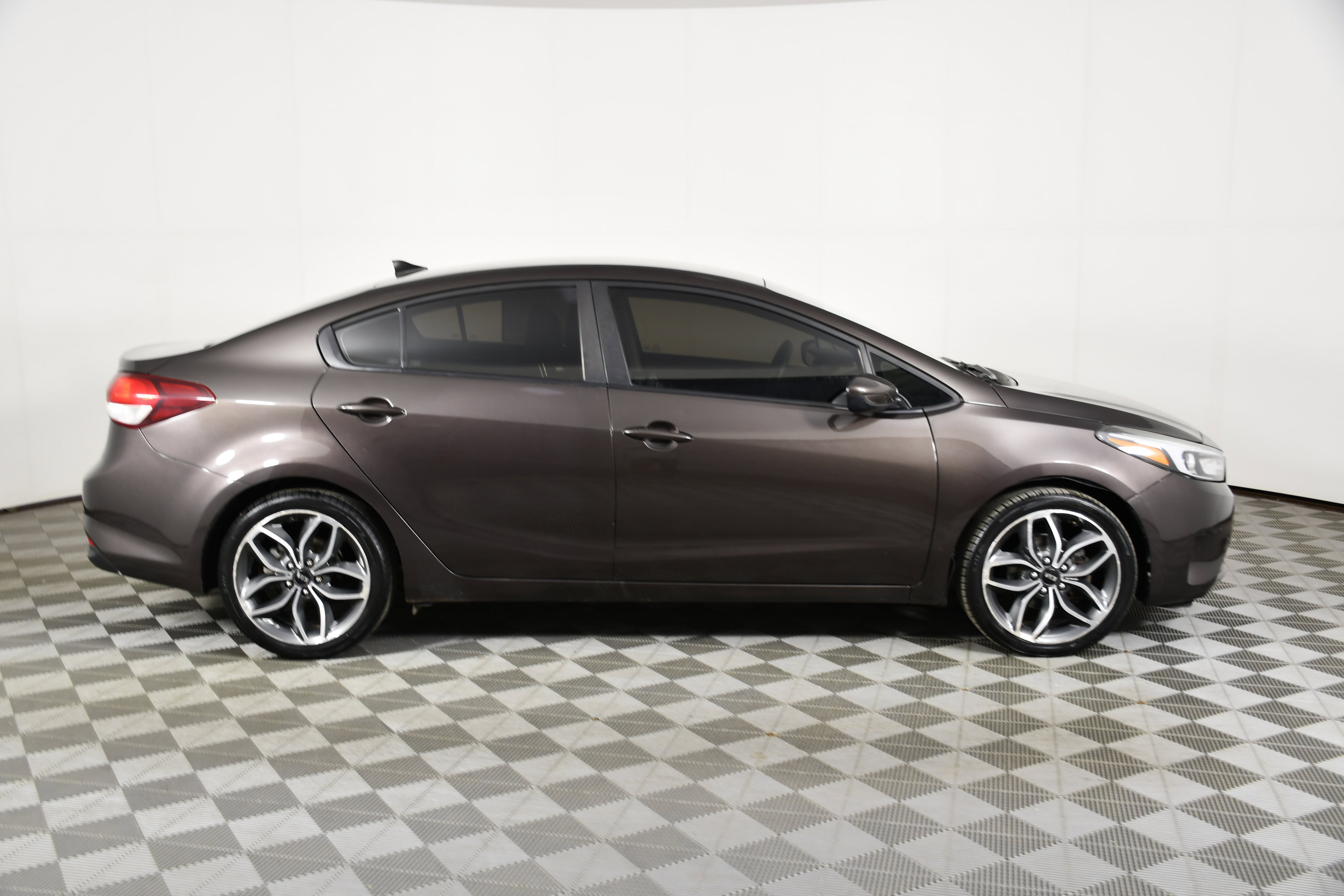 Used 2018 Kia Forte LX image 5