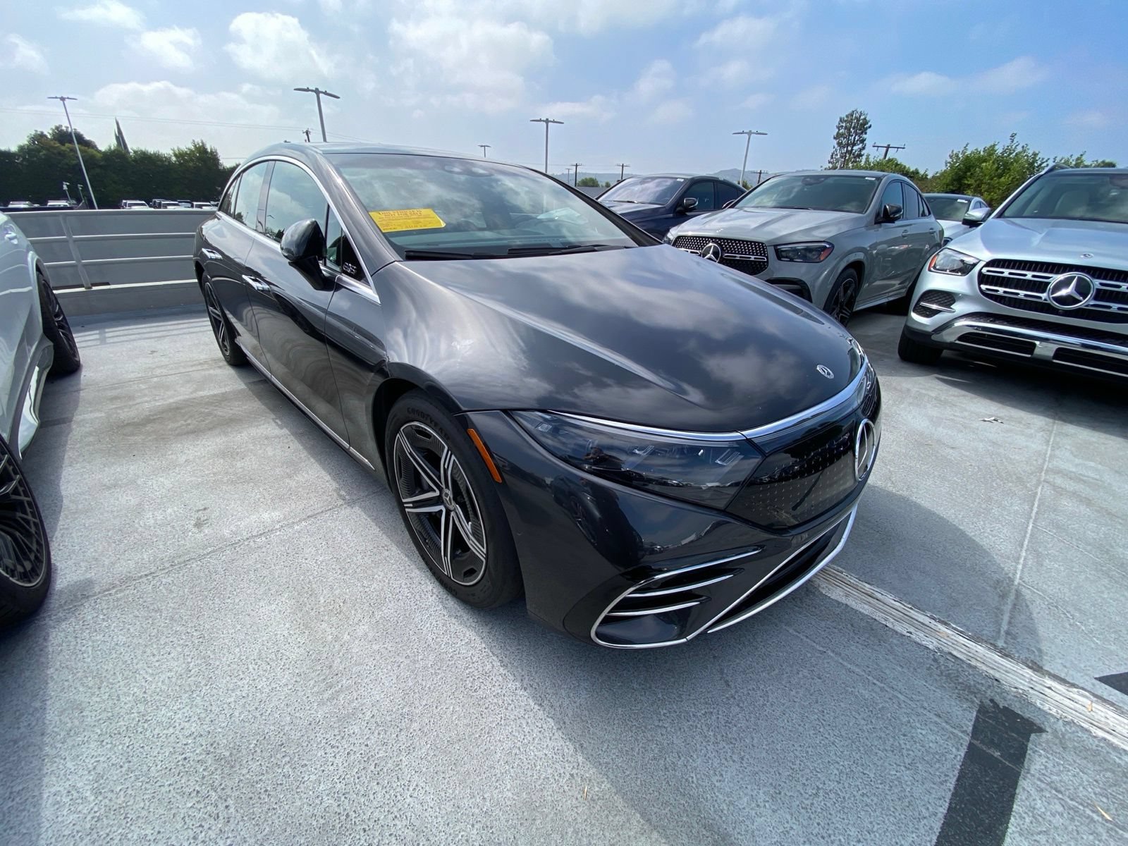 Certified 2023 Mercedes-Benz EQS 580 4MATIC Sedan image 2
