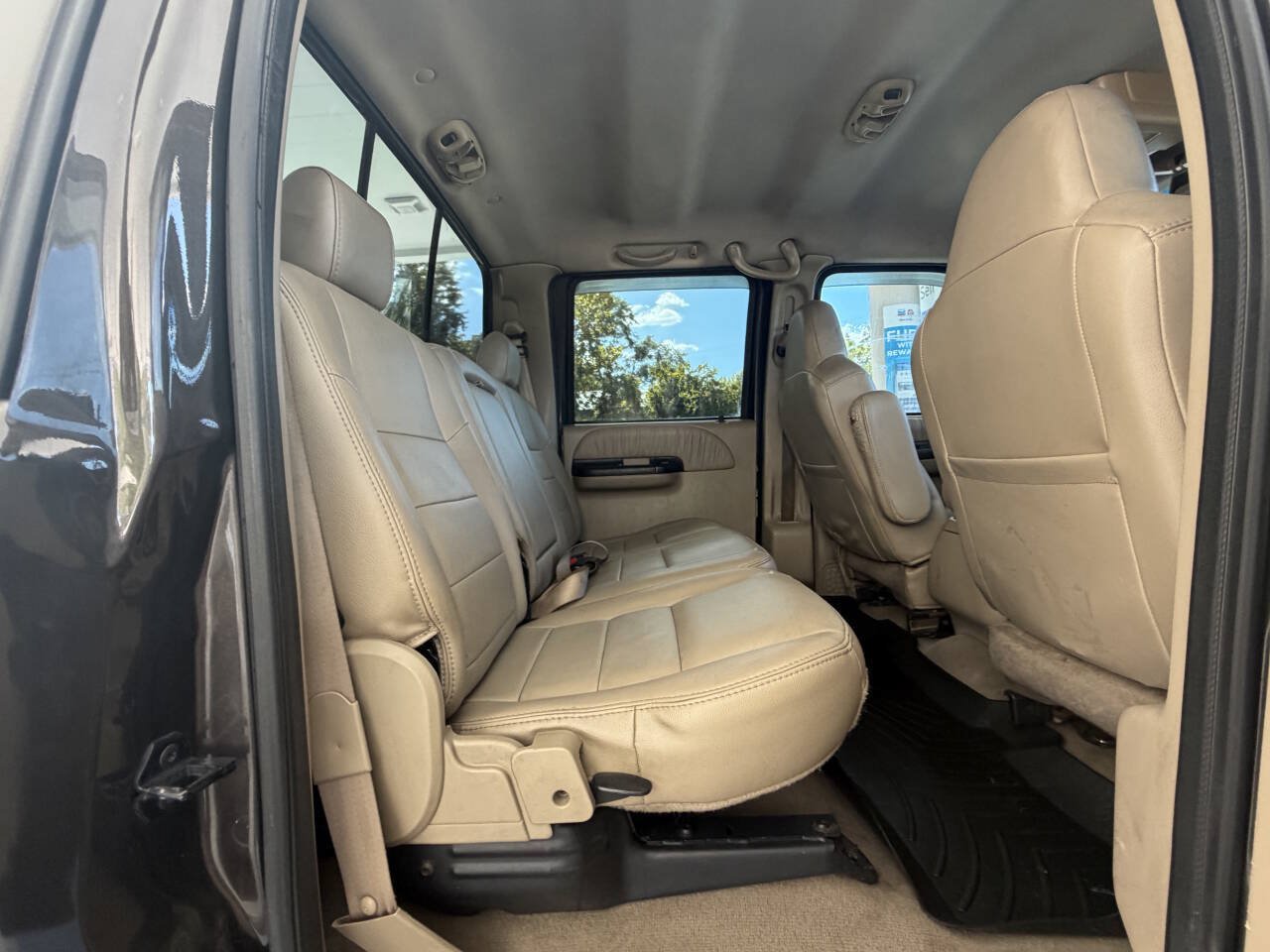 Used 2007 Ford F250 Lariat AWD/4WD image 9