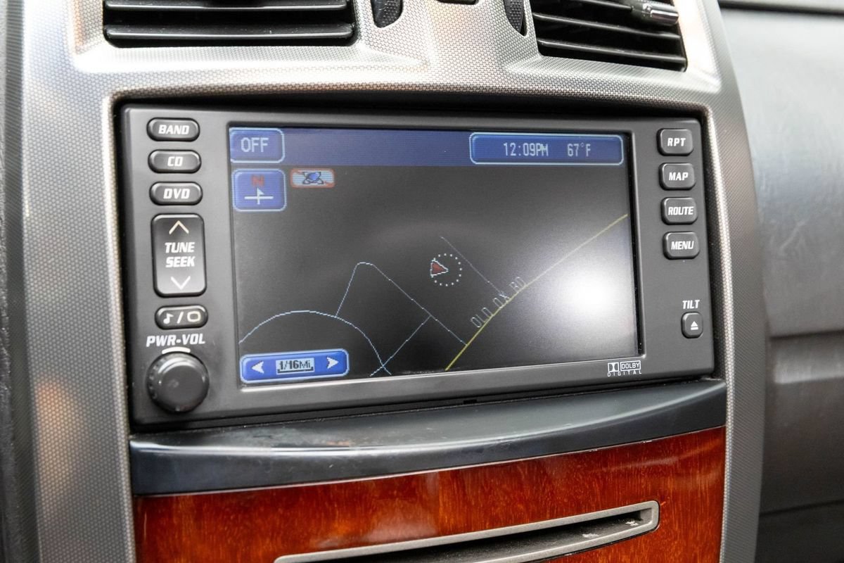 Used 2007 Cadillac XLR RWD image 30